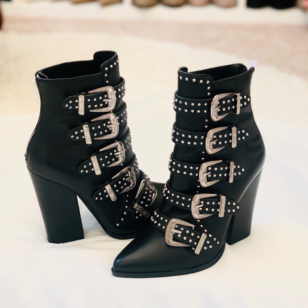 Steve Madden Boots